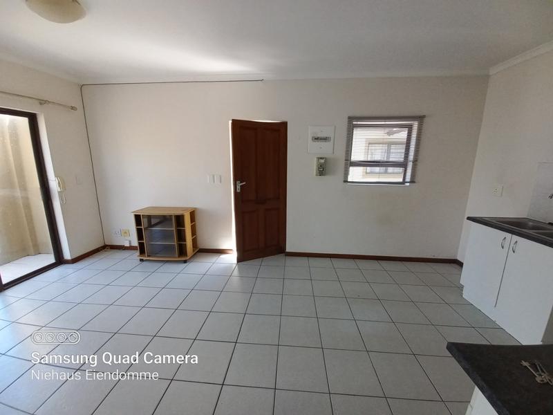 To Let 1 Bedroom Property for Rent in Guldenland Western Cape